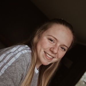 Meet your Posher, Lacey